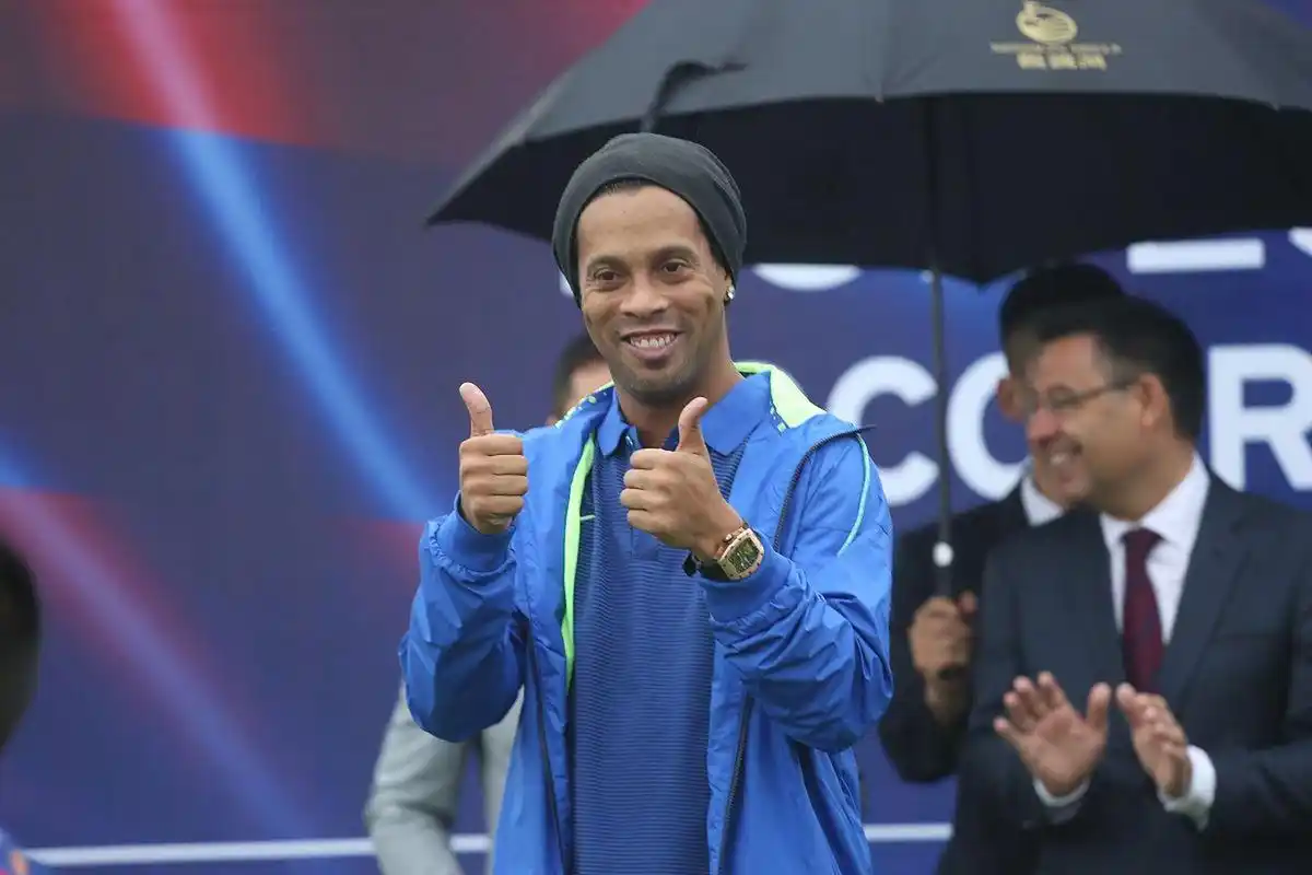 协调合作伙 协调合作伙